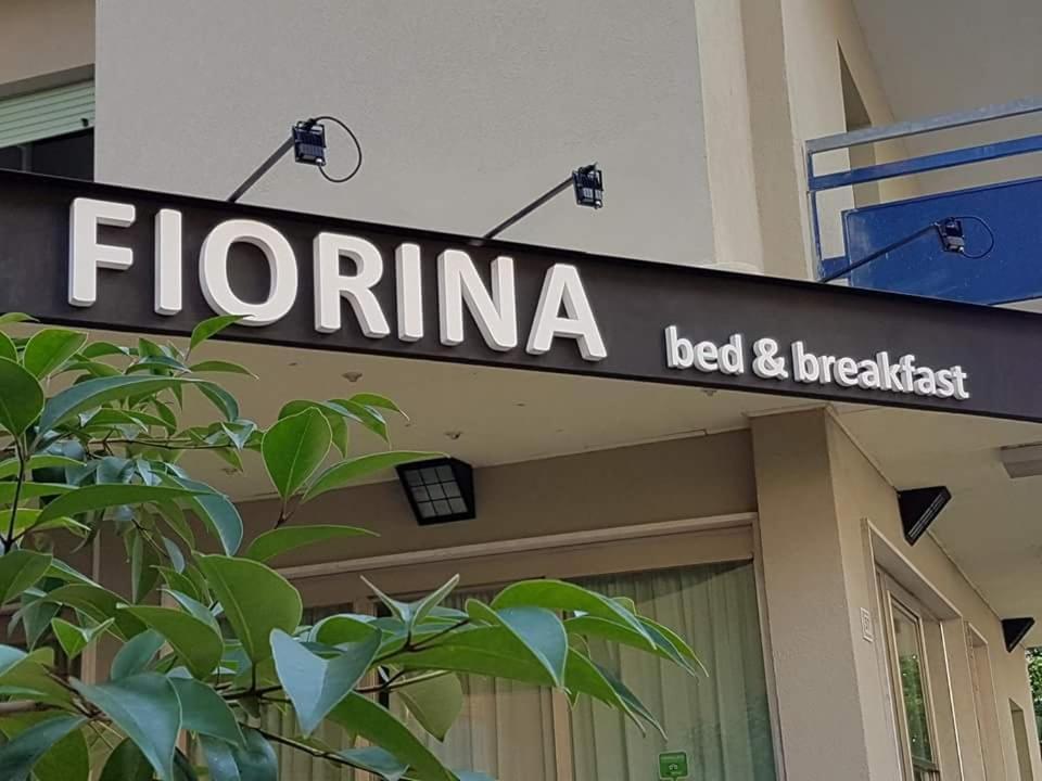 Fiorina Bed&Breakfast - Colazione Fino A Mezzogiorno - Beach Village Gratuito - Aquafan25 Oltremare20 Riccione Bagian luar foto